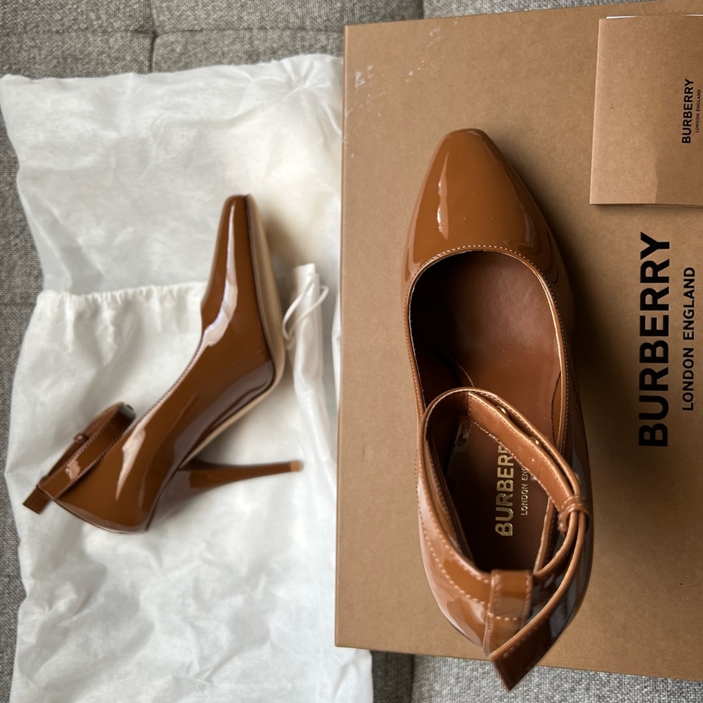 Burberry Triple Stud Patent Leather Point-toe Pumps